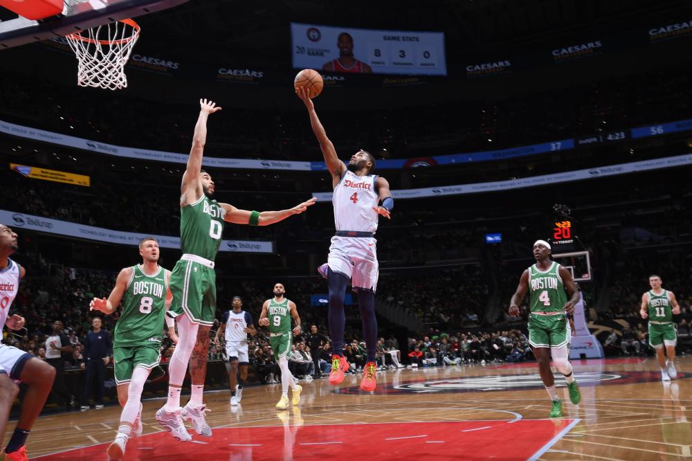 不错的首秀！第71分钟，16岁恩古莫哈被丹斯替下.