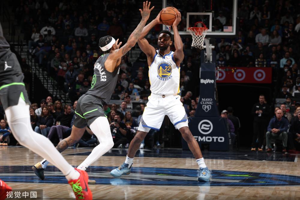 湖人旧将！土超艾菲斯俱乐部官方宣布签下斯威德