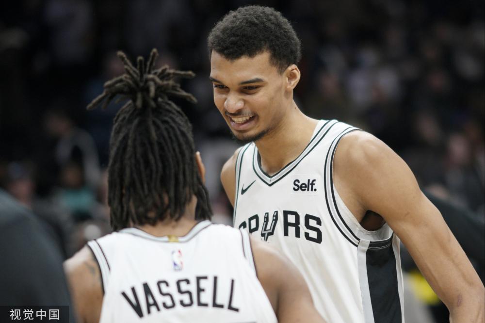 阵容悬念 阵容悬念